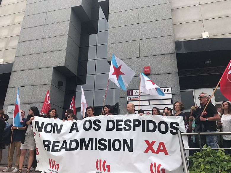 17-07-06 ProtestaDespidosDXCCorunha000.jpeg